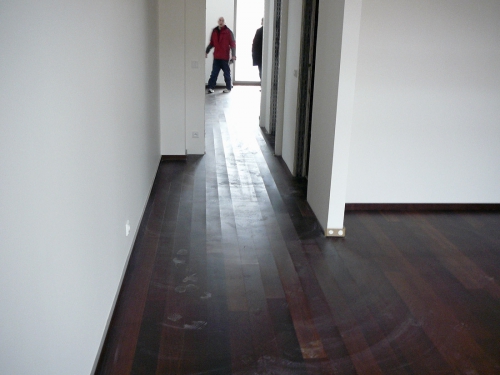 Obr. 5: Korýtkování lamel v bytě B