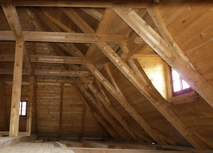 Obr. 7: Střešní konstrukce s bedněním