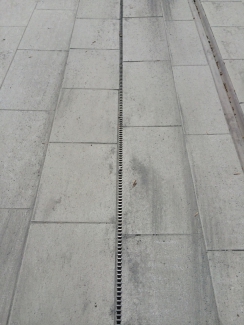 Obr. 4: Žlab TSH i přes úzký rozměr snese zatížení až E600 kN.