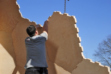 Obr. 11–13: Montáž konstrukce