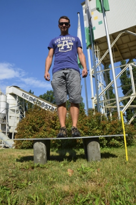 Obr. 1: Únosnost 1,5 cm tenké desky z UHPC bez tuhé výztuže