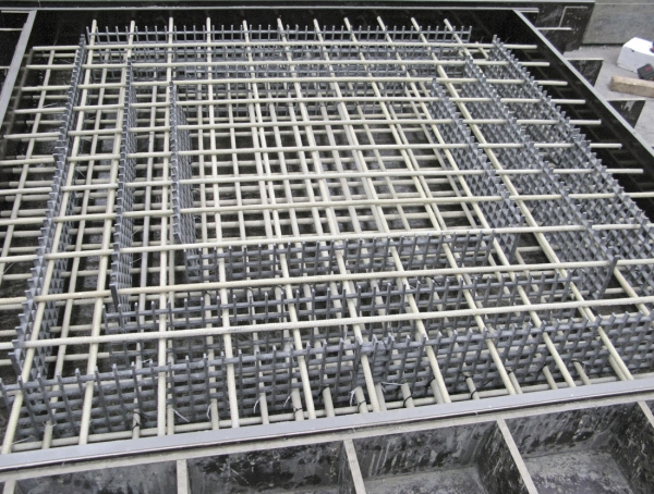 Obr. 4: Vyztužení zákrytové desky FRP výztuží