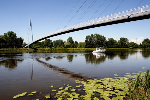Obr. 5: Výstavba lávky pro pěší přes Labe vč. napojení na cyklostezku, Čelákovice
