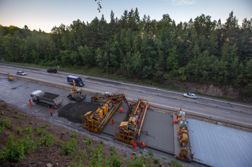 Obr. 16: Provedení cementobetonových krytů na D1 – modernizace, úseky 5 a 9 