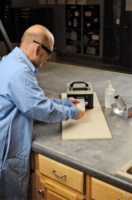 Obr. 2: Měřicí přístroj BOT-3000 pro metodu DCOF AccuTest