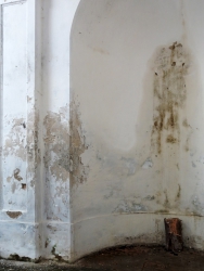 Obr. 22: Grafické znázornění rozložení vlhkosti v místě bodového průsaku vody (hloubkové měření technologií MOIST do hloubky cca 25 cm