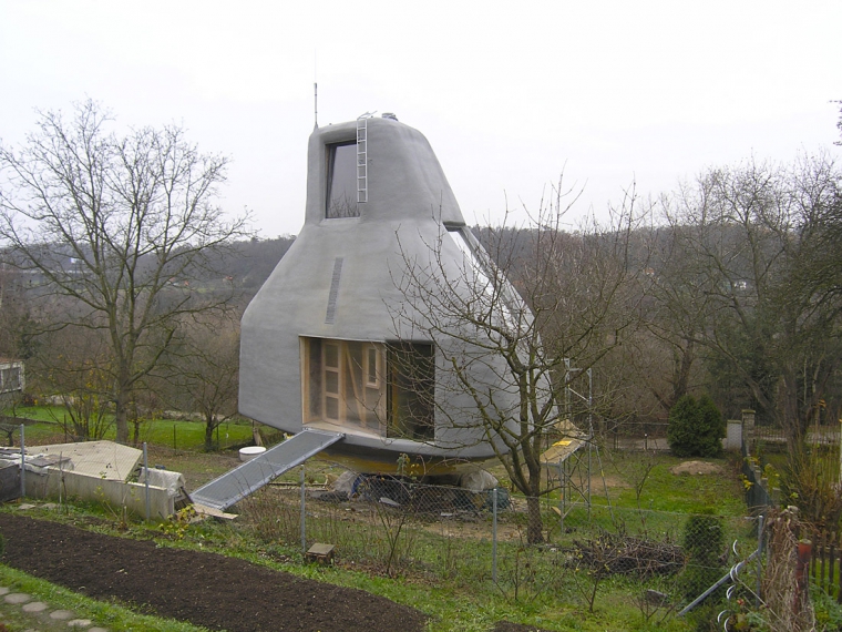Na podzim loňského roku už byla na dřevostavbě polyuretanová fasáda s povrchovou úpravou ze silikonu