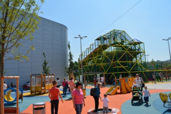 Fasádní systém Ruukki Forma pro nákupní centrum Bory Mall