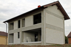 Univerzální konstrukce pro všechny typy vyzdívek a opláštění