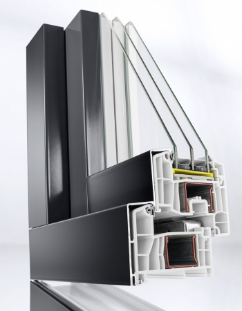 Okno ze systému GENEO s hliníkovou obložkou