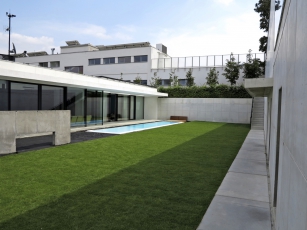 Bílý beton použitý pro novostavbu vily v Brně-Králově Poli