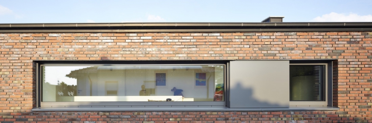 Podkroví s blokovým oknem Schüco