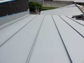 Hliníková krytina PREFALZ na Lučním domě v Krkonoších