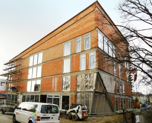 Obr. 1: Hrubá stavba před montáží zateplovacího systému