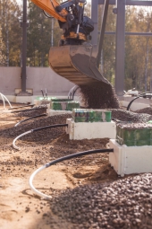 Energetické piloty Ruukki při zakládání stavby