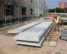 Obr. 2: Prefabrikované balkóny