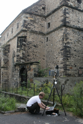 Skenování exteriéru kostela sv. Floriána v Ústí nad Labem-Krásném Březně před rekonstrukcí, foto Kamil Podroužek 2010