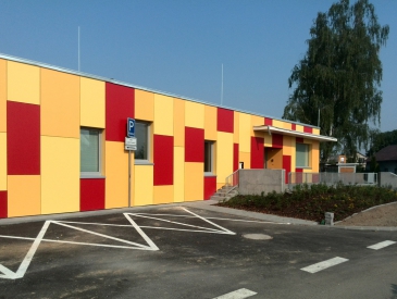 KMB Sendwix byl použit pro mateřskou školu v Nové Bělé