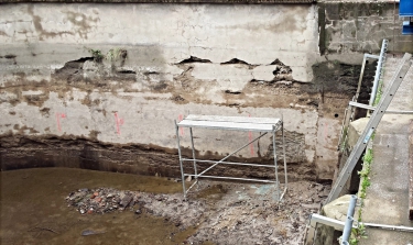 Náhon – stav po odčerpání vody