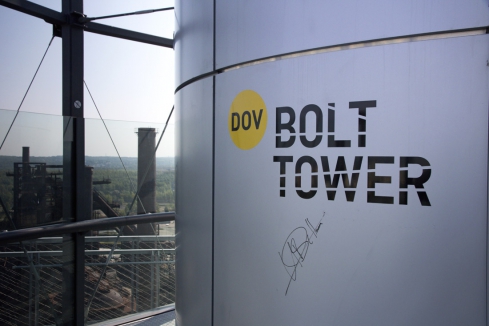 Obr. 15, 16: Terasa na pochozí střeše