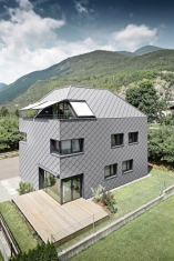 Nové střešní a fasádní falcované šablony 44x44 společnosti Prefa Aluminiumprodukte