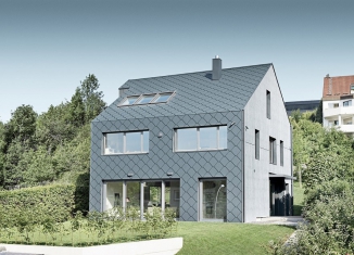 Nové střešní a fasádní falcované šablony 44x44 společnosti Prefa Aluminiumprodukte