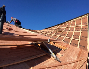 Dešti odolné podstřeší neboli střecha pod střechou