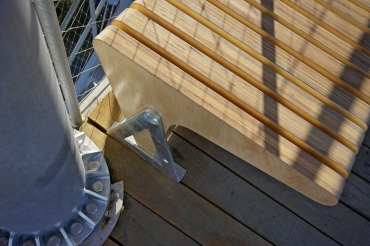 Obr. 14: Detail uchycení lavice
