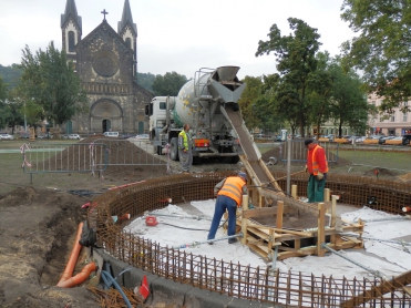 Betonáž středového podstavce