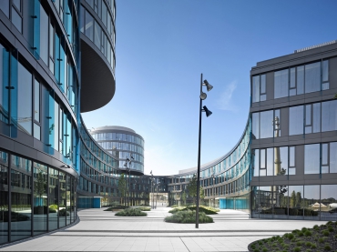 Obr. 19, 20: Dokončený objekt