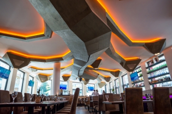 Hugos Restaurant Bar Lounge (Německo)