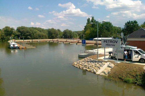 Rekreační přístav Petrov – Baťův kanál