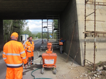 Produkty Knauf při sanaci železničního mostu u Kyjic u Chomutova