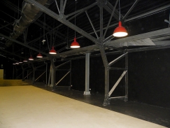 Zvýšená konstrukce střechy na centrální budově – pohled na podkroví v aktuálním stavu