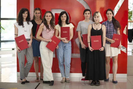 Studenti VŠ UMPRUM navrhli designy pro obklady RAKO, nejvíce zaujal motiv graffiti 