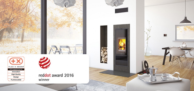Společnost Schiedel získala prestižní cenu Red Dot Award za modul s integrovanou krbovou vložkou Kingfire Lineare a Kingfire Rondo