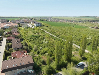 Pozemek v Horoměřicích, kde se bude stavět