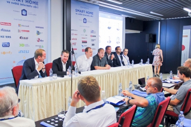 Ohlédnutí za konferencí Smart Home ve světě Internetu věcí