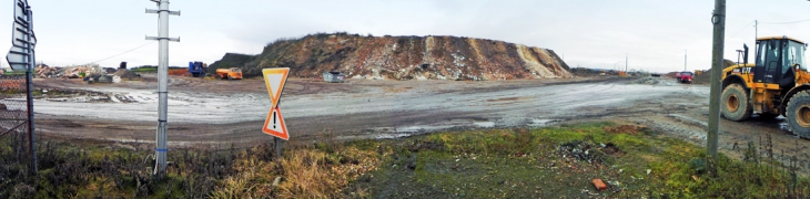 Obr. 2: Recyklační středisko firmy Dufonev v Brně-Černovicích (foto autor)