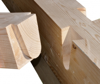 Obr. 5: Příklad demontovatelných tesařských spojů (zdroj www.lignatool.at)