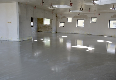 ANHYMENT FE – litý potěr na bázi síranu vápenatého – alfa sádra