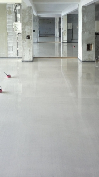 Výsledná plocha podlahy po nalití a urovnání do požadované roviny