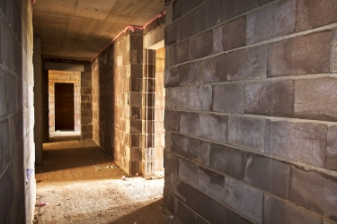 Britská čtvrť, developer FINEP využívá tvarovky Liapor u mezibytových stěn a příček