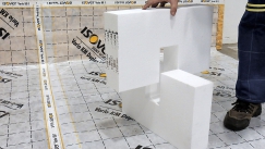 Nosné kříže z EPS 100x500 x výška dle volby 200–300 mm zajišťují snadné rychlé sesazení. EPS spoje možné pro lepší manipulaci slepit PUR lepidlem.