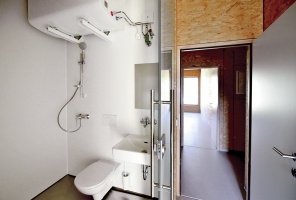 Obr. 6: Sanitární buňka