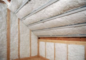 Minerální izolace URSA – nepostradatelná součást dřevostaveb