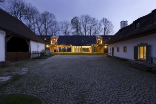 Venkovská usedlost Maneschowitz (Manešovice)/A1 Architects (nominovala ČKA). Foto archiv autorů