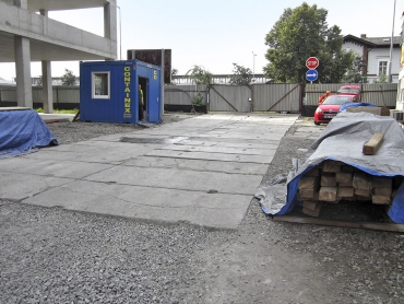 Zpevněný vezd a výjezd dle požadavků LEED