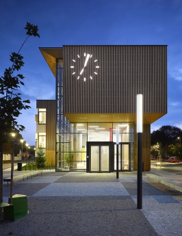 Nový vstup do budovy