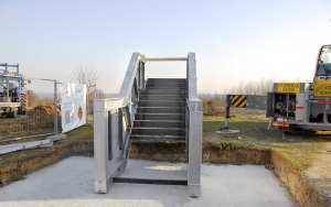 Obr. 4: Základový segment osazený na základové desce